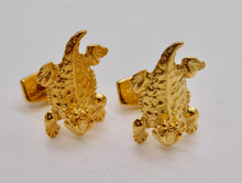 Load image into Gallery viewer, Horned Frog cufflinks gold plated