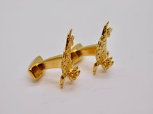 Load image into Gallery viewer, Horned Frog stud &amp; cufflinks gold plated